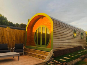 Rural self contained cosy pod house.